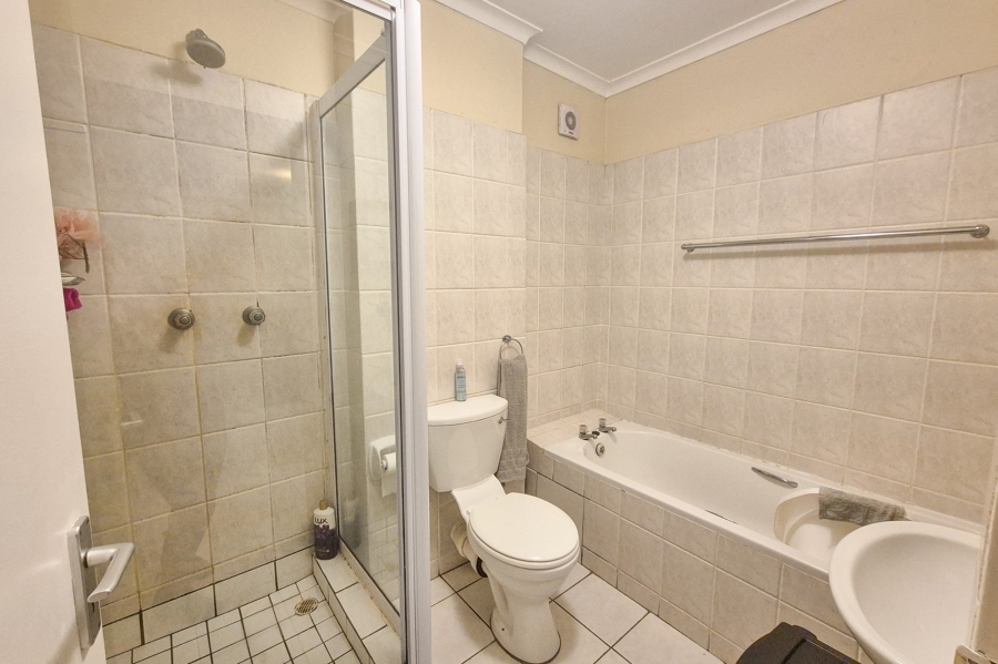 2 Bedroom Property for Sale in Sonstraal Heights Western Cape